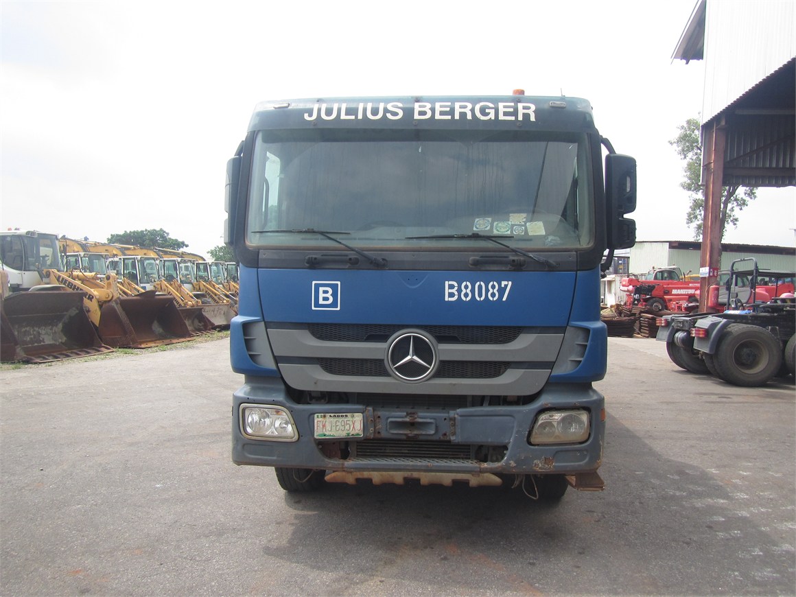B-8087 Truck Rear Tipper 14m³ 3331 6x4
