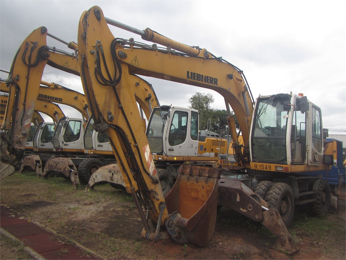 R-1549 EM Wheel Excavator A904C 1.1m³