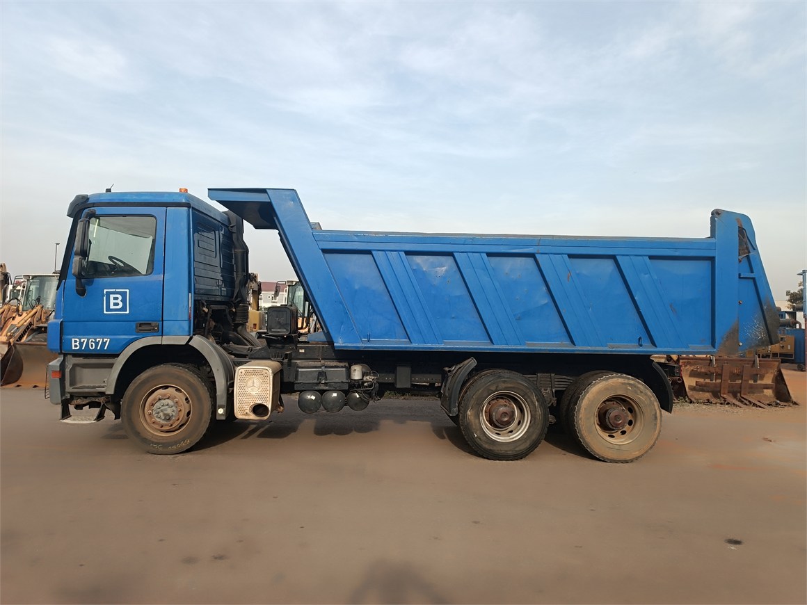 B-7677 Truck Rear Tipper 14m³ 3331 6x4