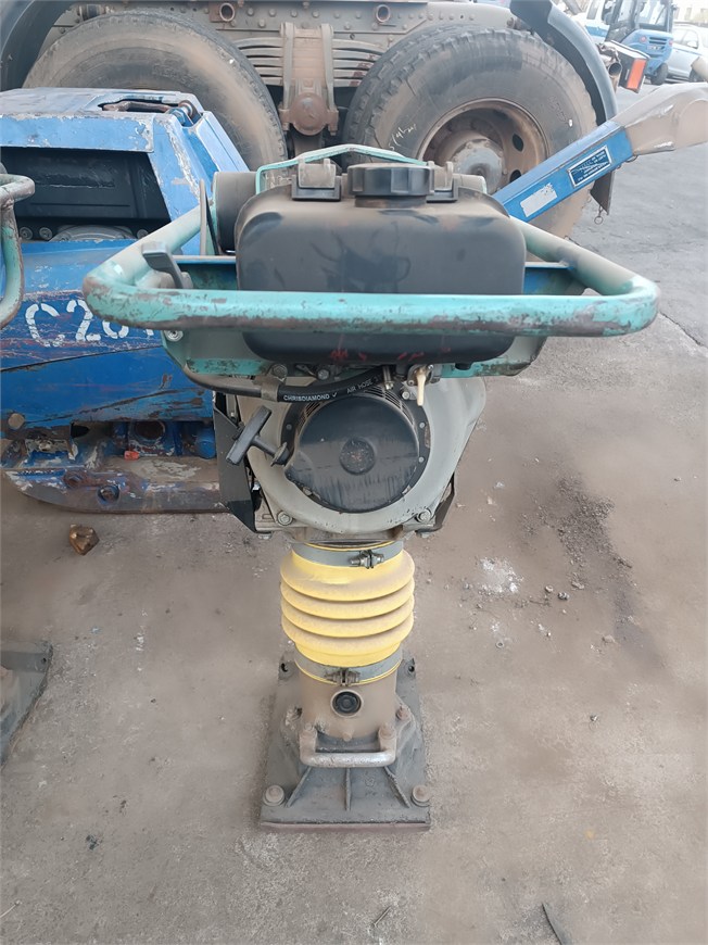 C-2662 EM Vibrating Tamper Compactor 83kg ACR70D