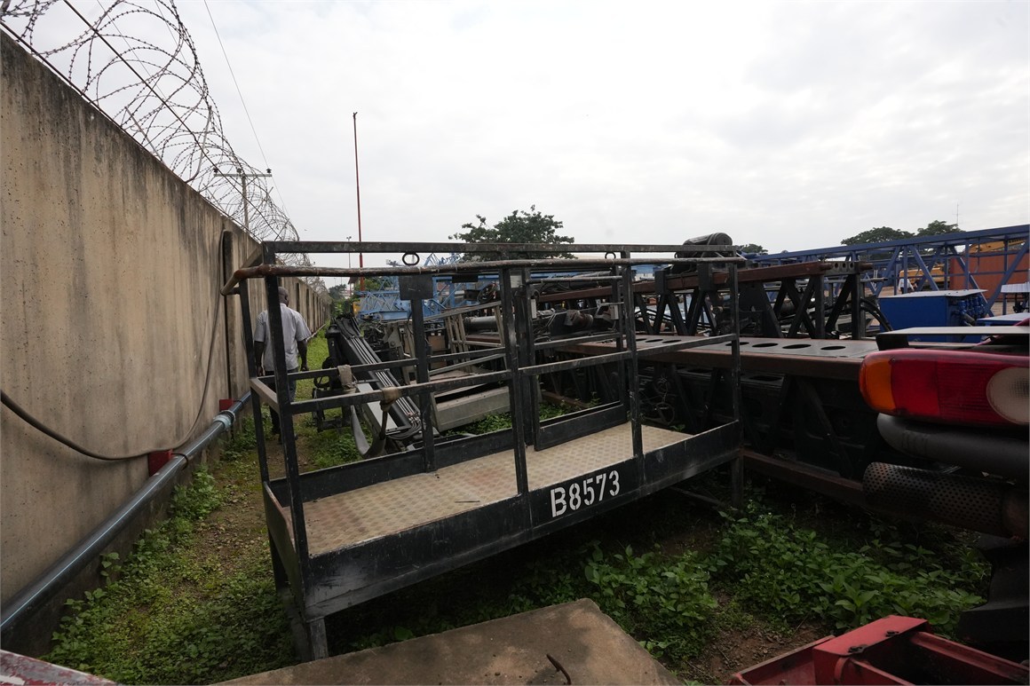 B-8573 Man Basket Forklift MRT2540 300kg