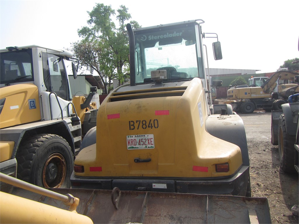 B-7840 EM Tool Carrier L514 1.4m³ & Fork B-7840 EM Tool Carrier L514 1.4m³ & Fork