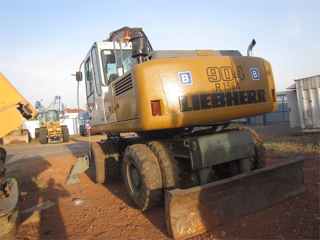 R-1564 EM Wheel Excavator A904C 1.1m³ SWE