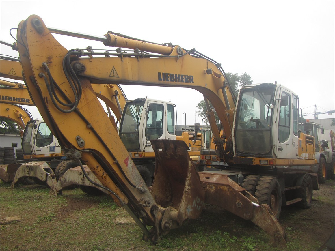 R-1642 EM Wheel Excavator A904C 1.1m³
