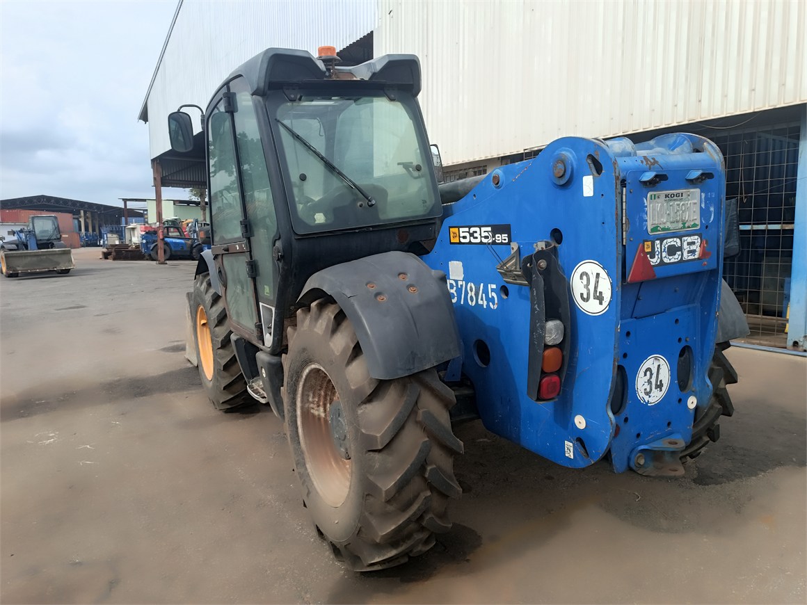 B-7845 RT Telescopic Forklift 535-95