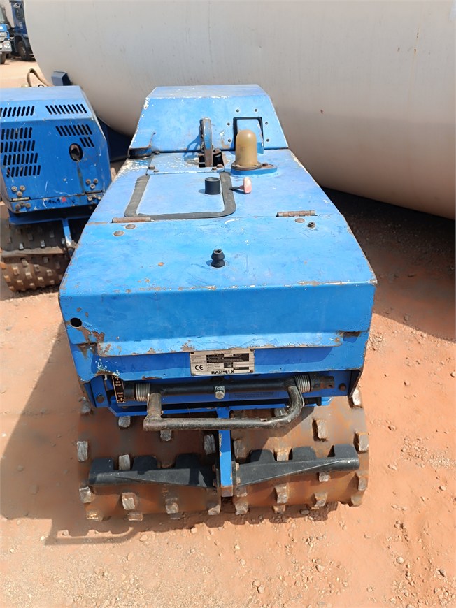 C-2603 EM Handguided Tandem Trench Roller 1,5to. RW1515