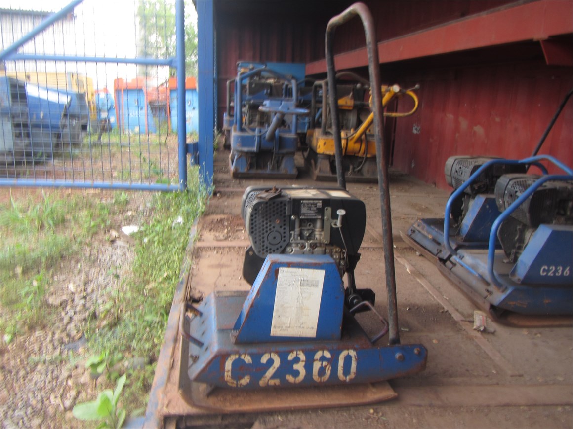 C-2360 Vibrating Plate Compactor 117kg VMF130D 