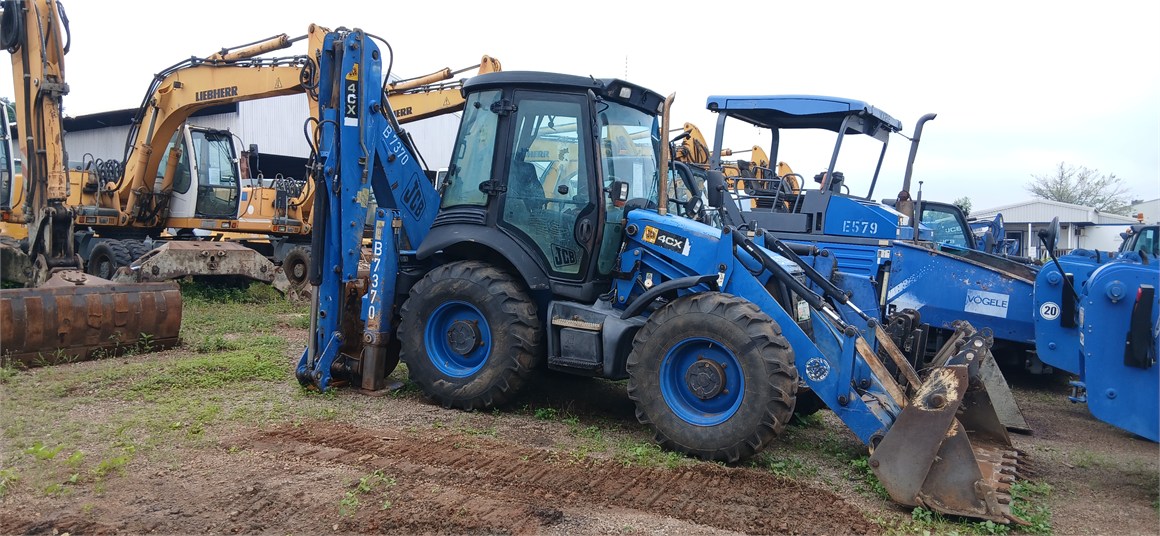 B-7370 EM Backhoe Loader 4CX 1.1m³