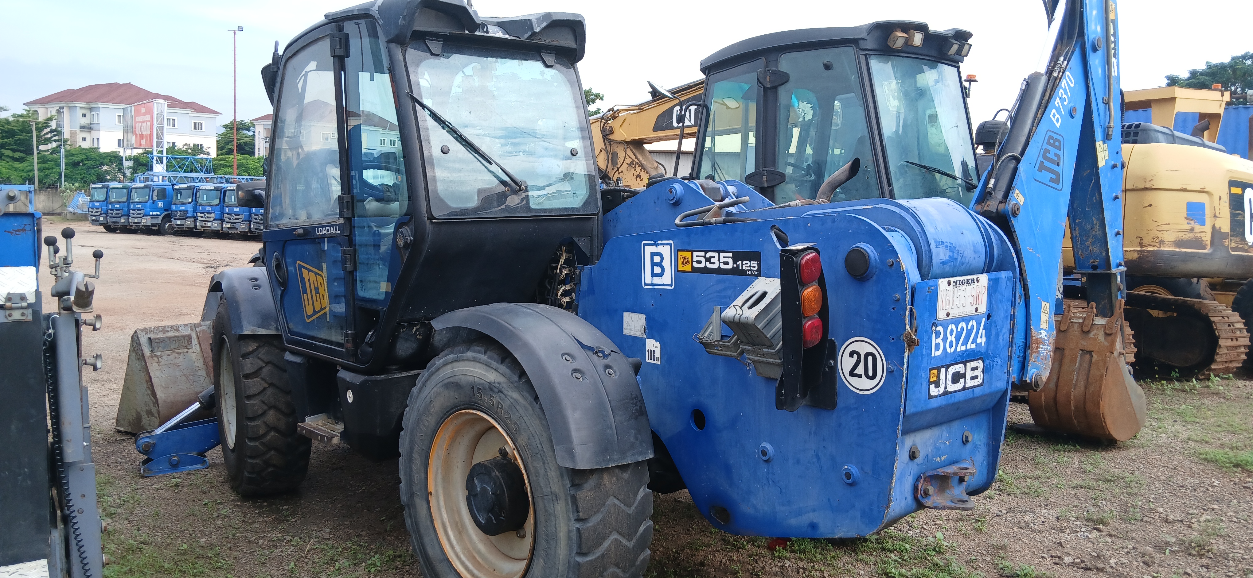 B-8224 RT Telescopic Forklift 535-125