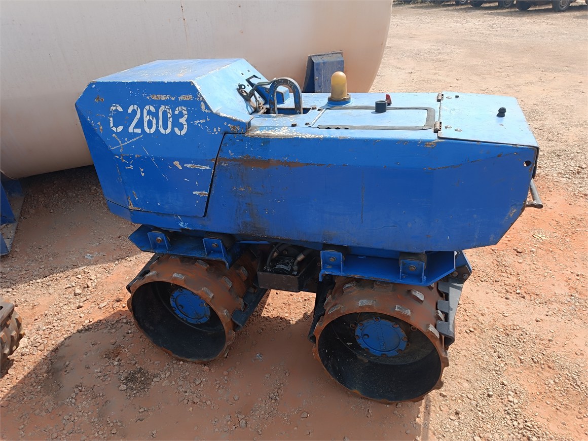 C-2603 EM Handguided Tandem Trench Roller 1,5to. RW1515