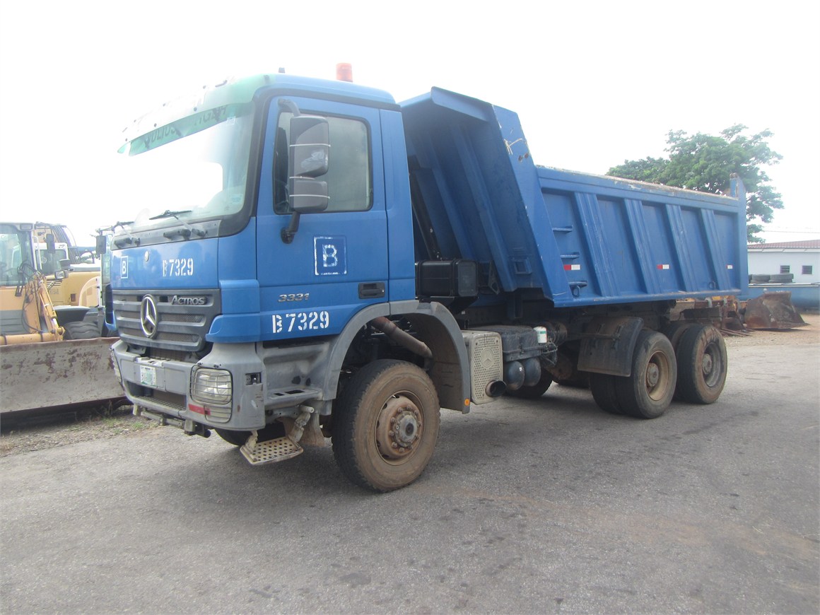 B-7329 Truck Rear Tipper 14m³ 3331 6x6