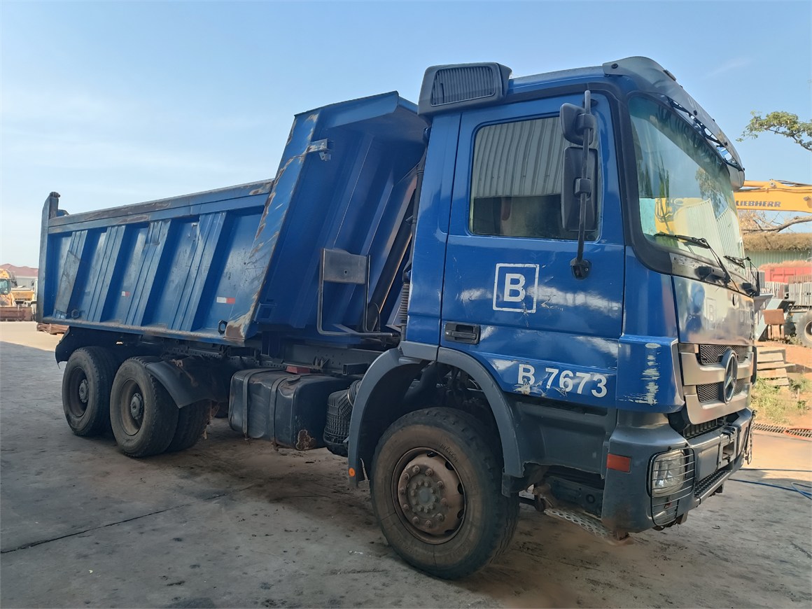 B-7673 Truck Rear Tipper 14m³ 3331 6x4