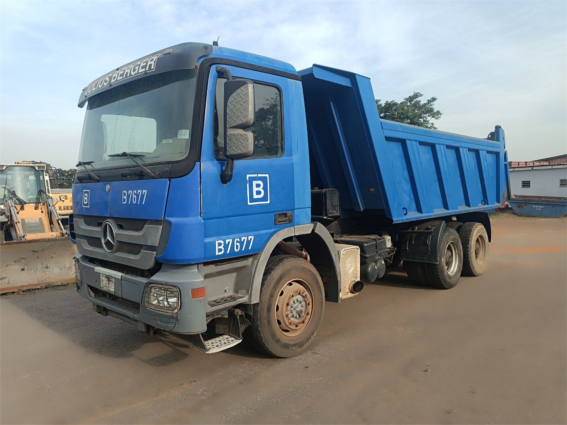 B-7677 Truck Rear Tipper 14m³ 3331 6x4