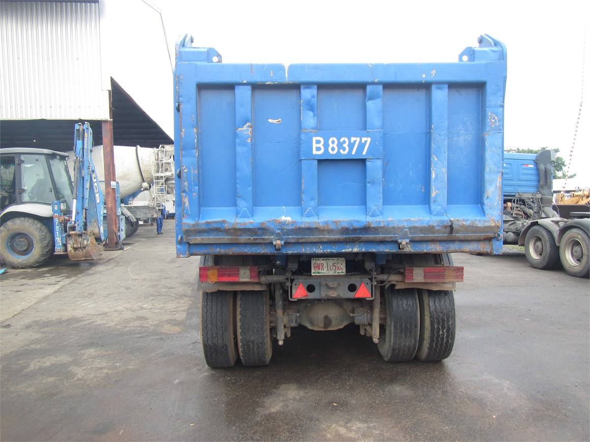 B-8377 Truck Rear Tipper 14m³ 3331 6x4