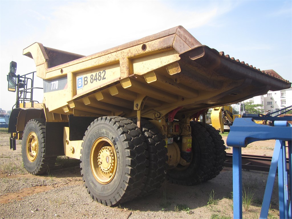 B-8482 Dump Truck 770