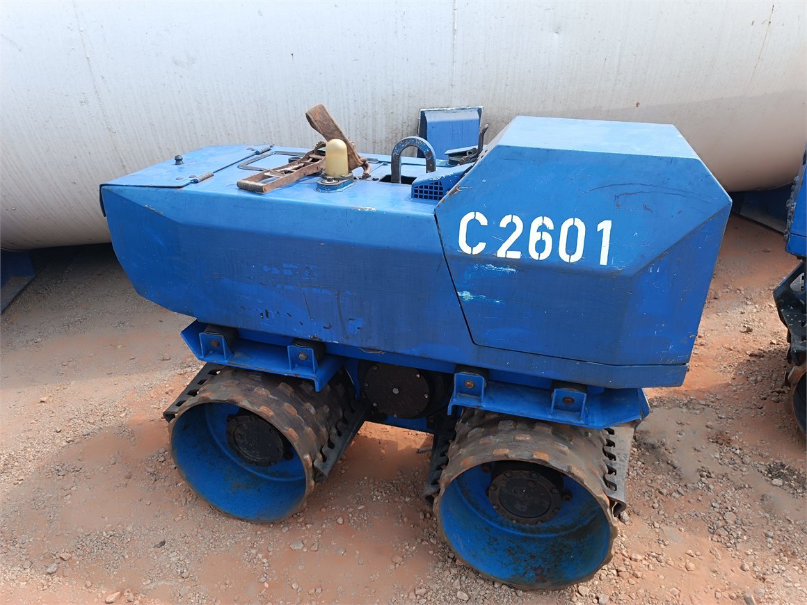 C-2601 EM Handguided Tandem Trench Roller 1,5to. RW1515