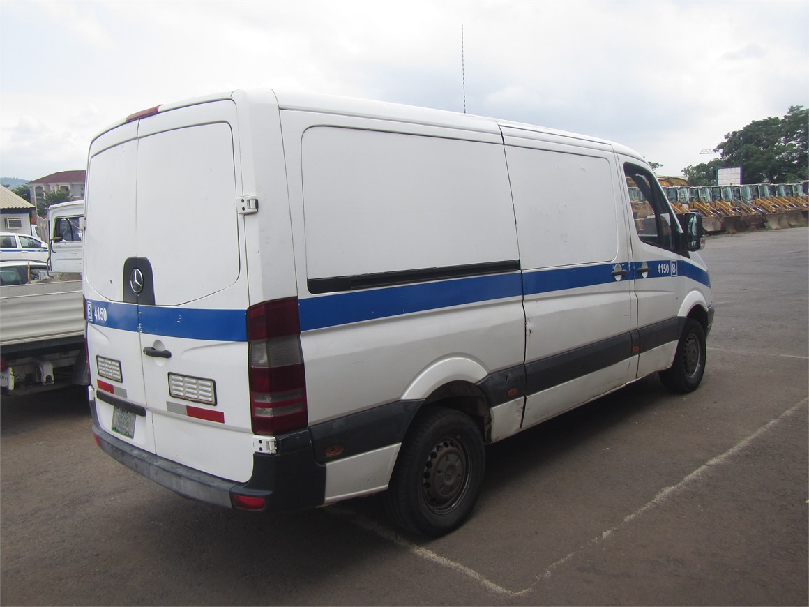 U-4150 Cargo Van Sprinter 309
