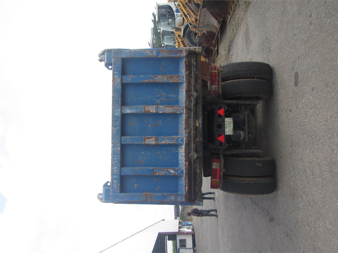 B-7329 Truck Rear Tipper 14m³ 3331 6x6