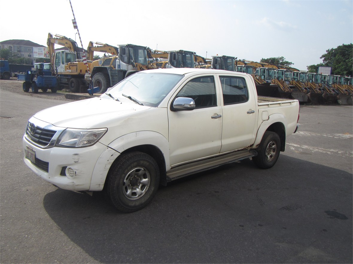 U-4864 Pick-Up Hilux 2,5D