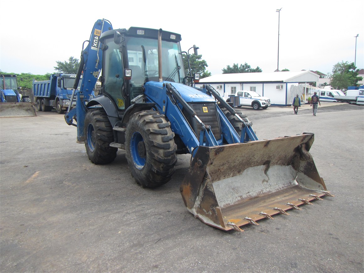 B-7876 EM Backhoe Loader 4CX 1.1m³