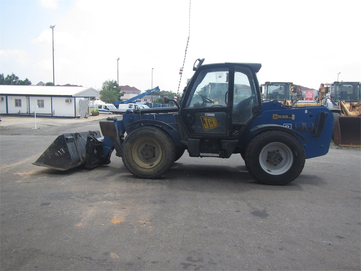B-7809 RT Telescopic Forklift 535-125