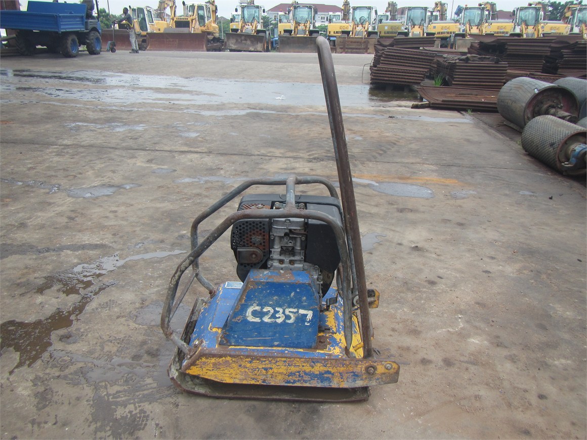 C-2357 Vibrating Plate Compactor 117kg VMF130D 