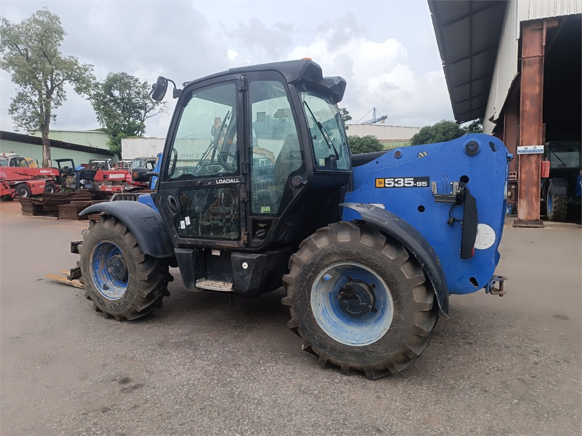 B-8229 RT Telescopic Forklift 535-95