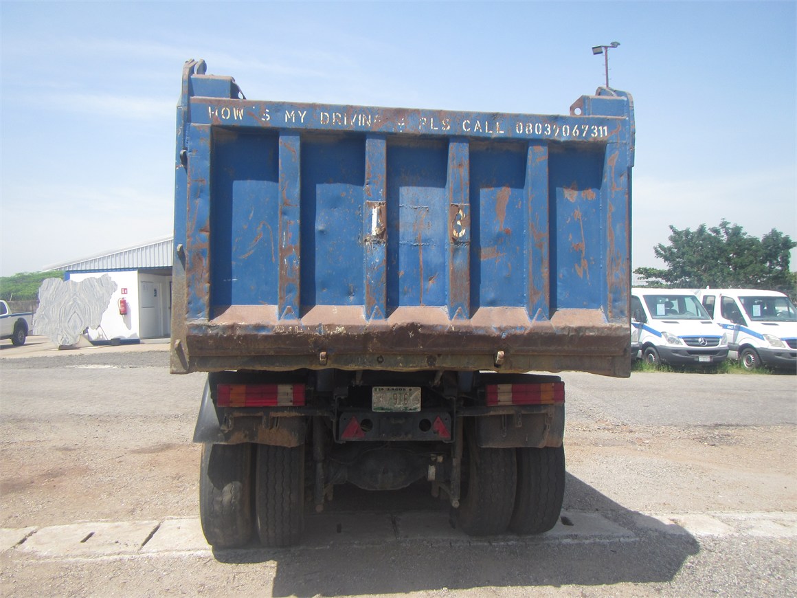 B-8093 Truck Rear Tipper 14m³ 3331 6x4