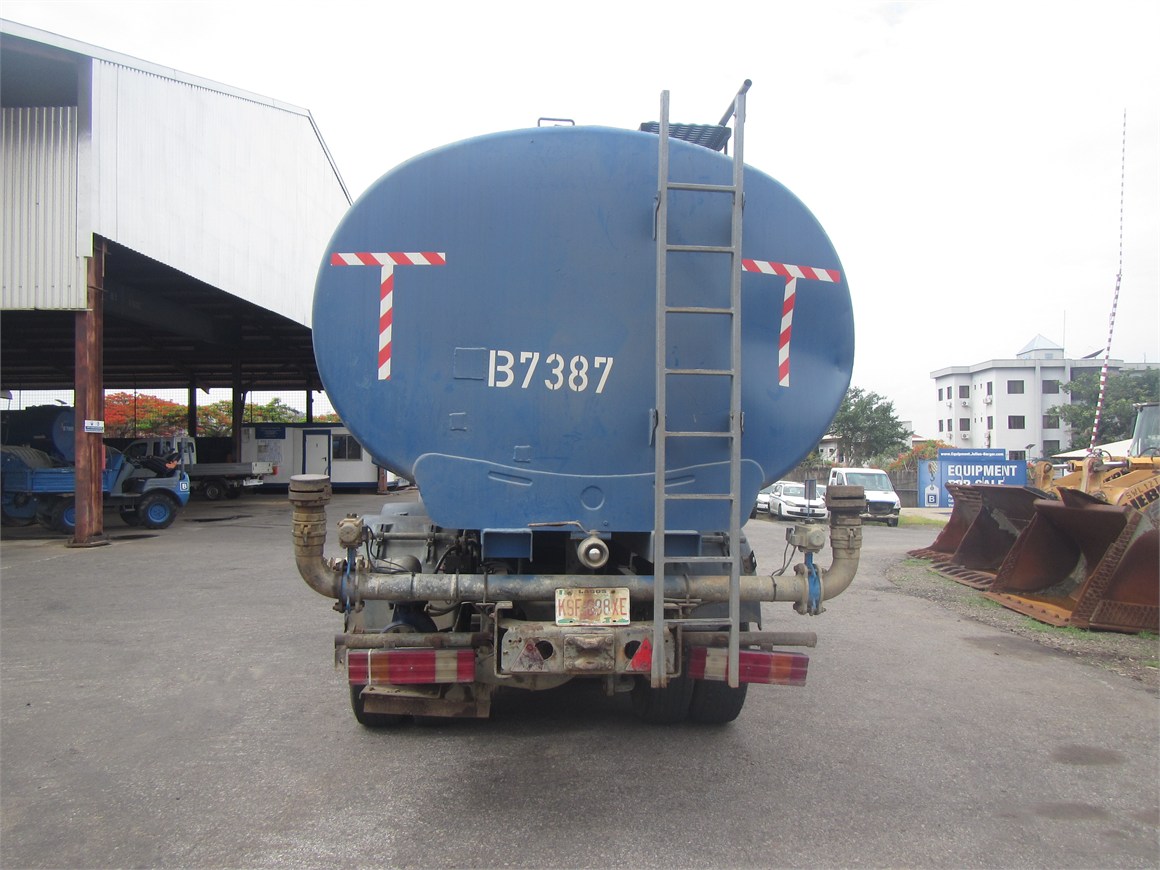 B-7387 Truck Water Tanker 23m³ 3331 6x4