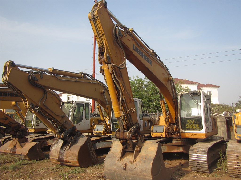 R-1572 Crawler Excavator R926C-LGP