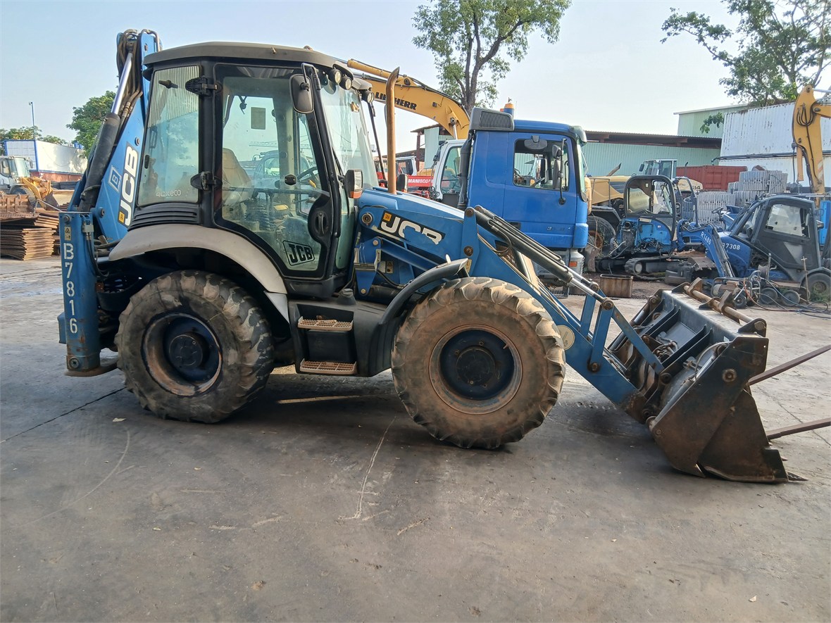 B-7816 EM Backhoe Loader 4CX 1.1m³