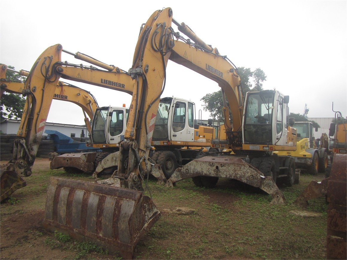 R-1565 EM Wheel Excavator A904C 1.1m³ SWE