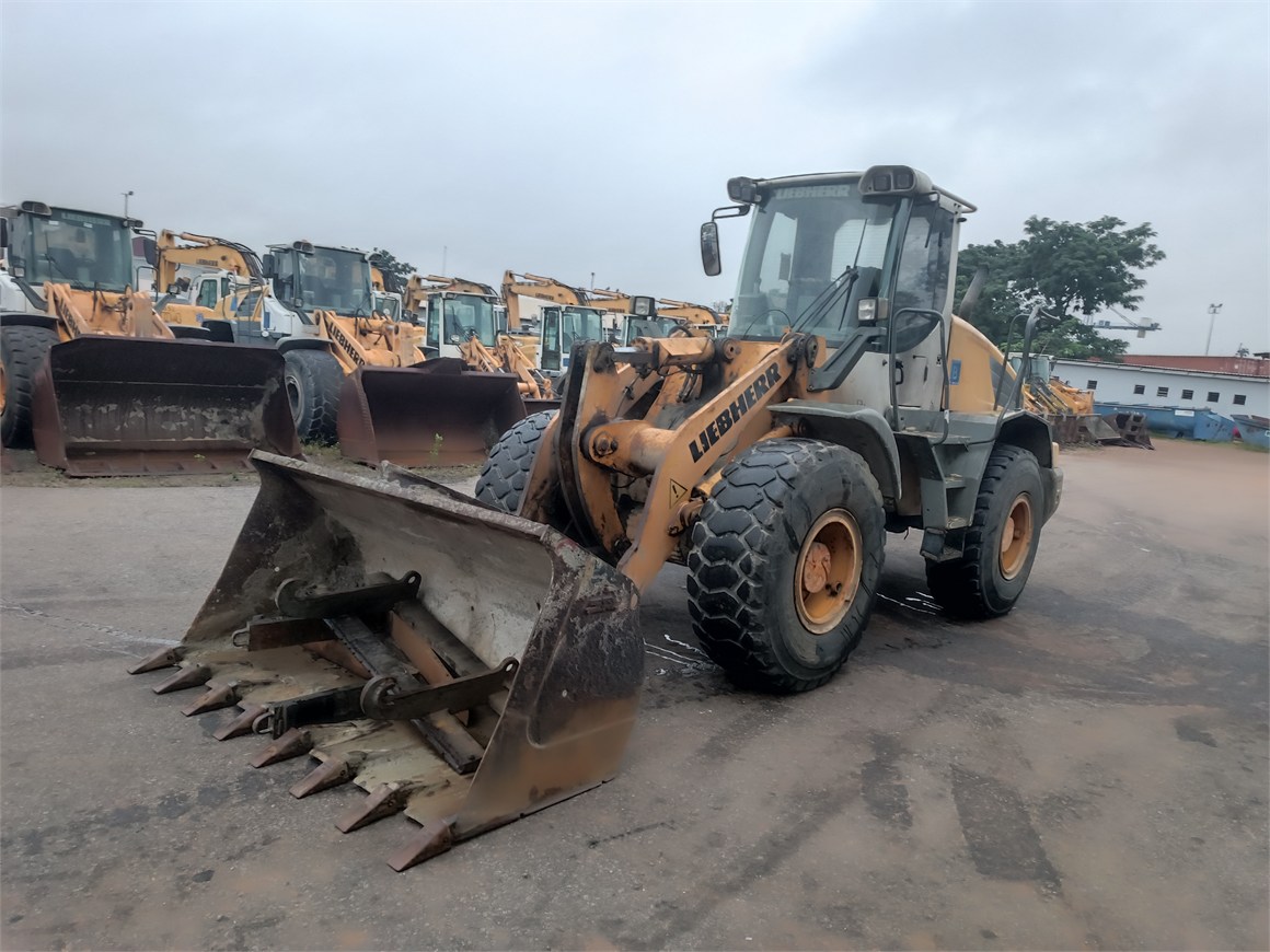 C-2554 EM Wheel Loader L538 2.2m³ & Fork