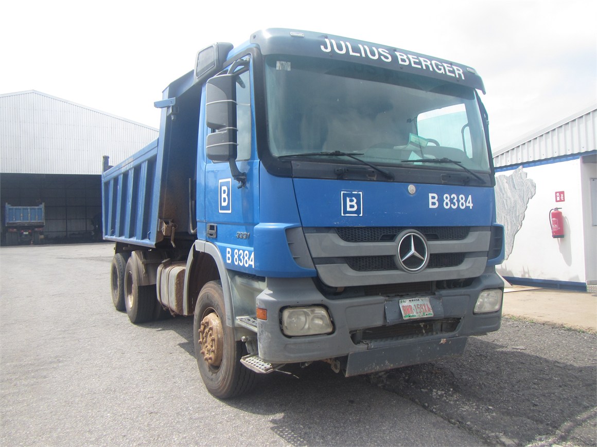 B-8384 Truck Rear Tipper 14m³ 3331 6x4