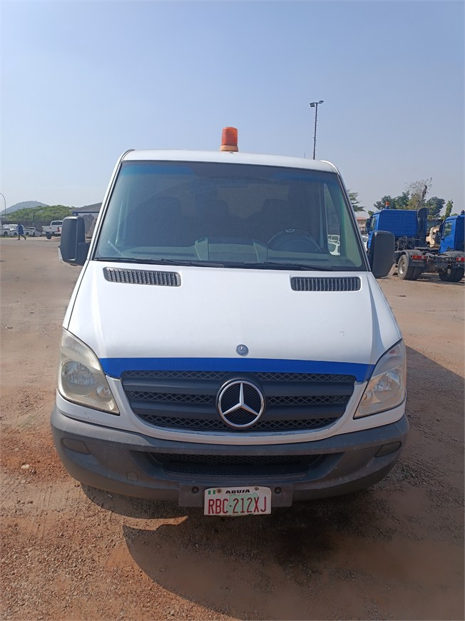 U-4019 Cargo Van Sprinter 309