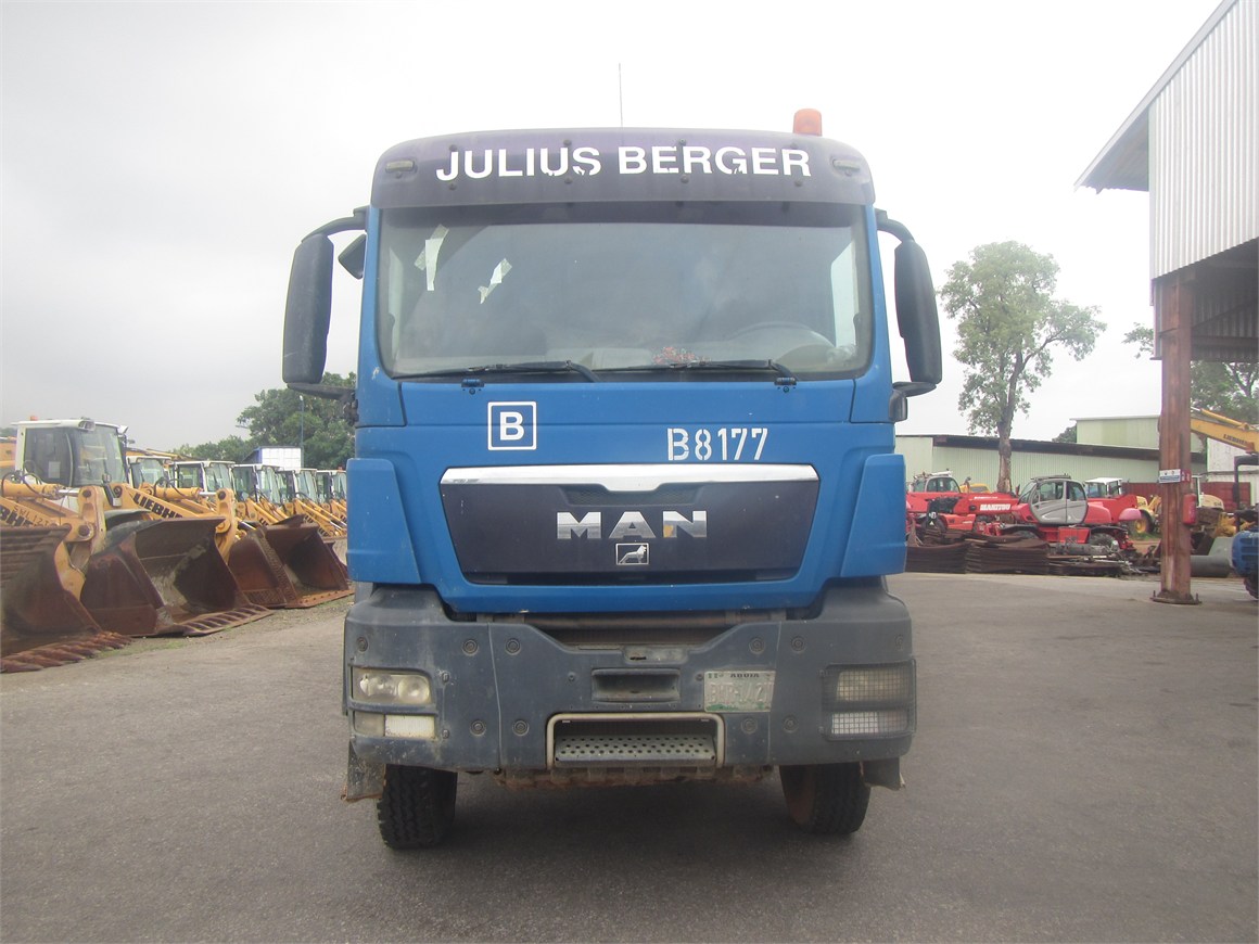 B-8177 Truck Concrete Transport Drum Mixer 9m³ 33.360 6x4