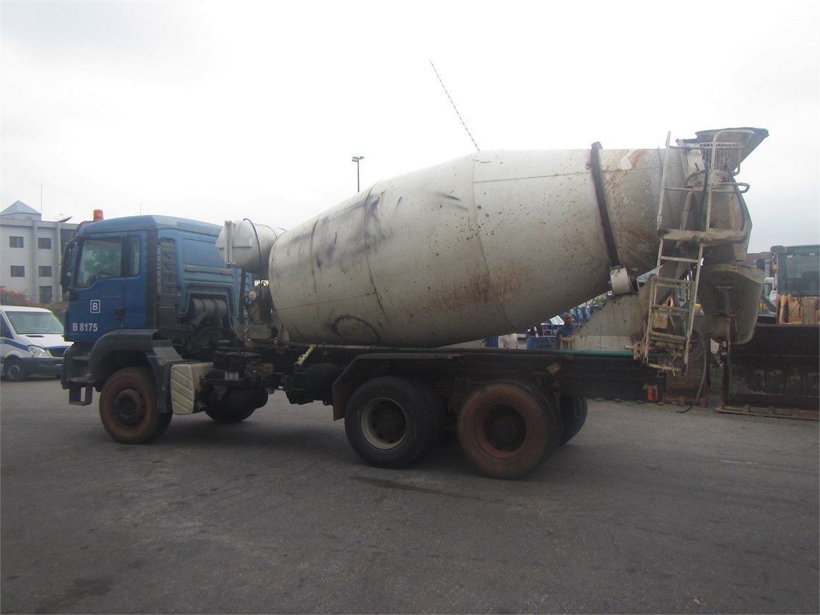 B-8175 Truck Concrete Transport Drum Mixer 9m³ 33.360 6x4