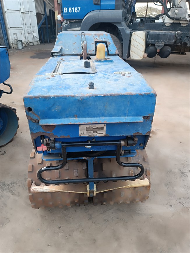 C-2606 EM Handguided Tandem Trench Roller 1,5to. RW1515