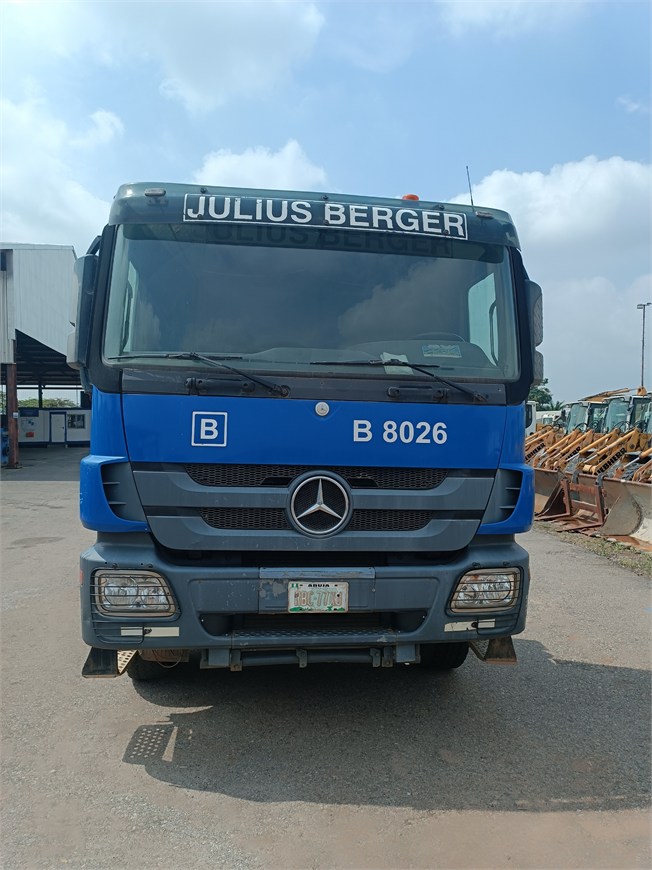 B-8026 Truck Tractor Semi-Trailer 3340 6x4