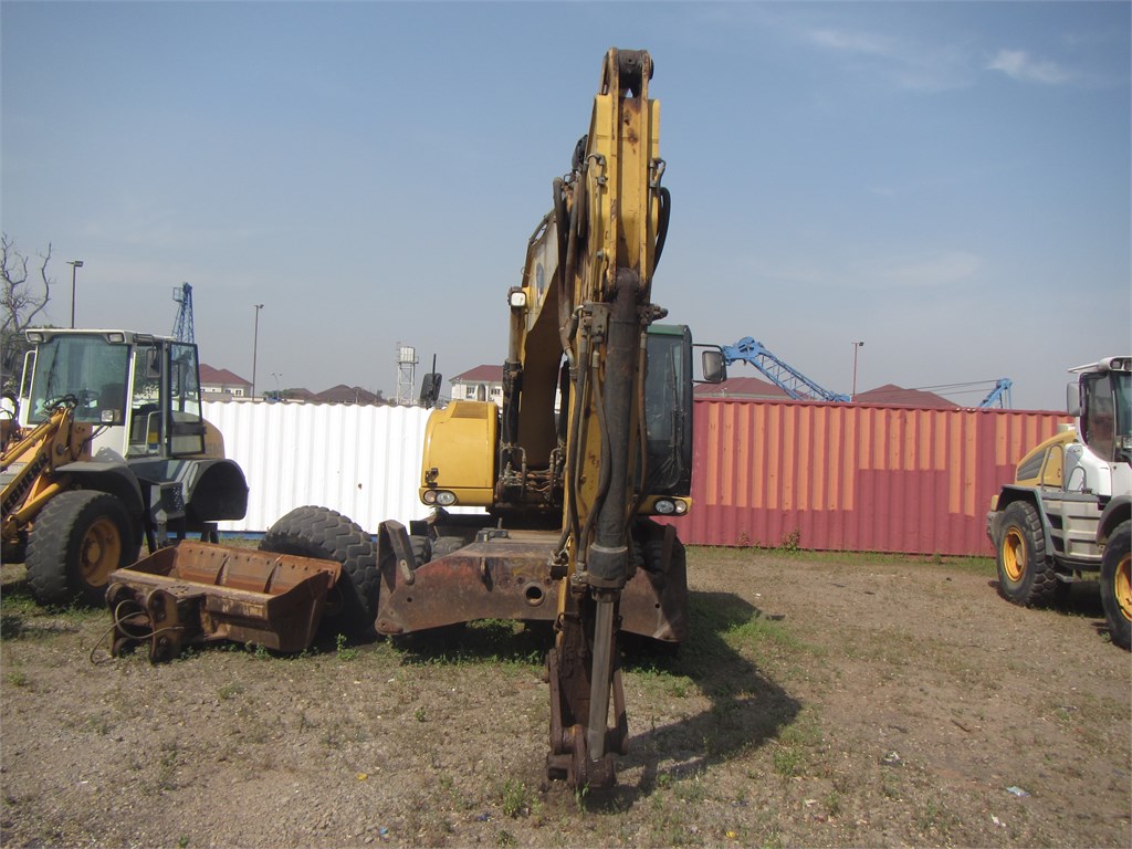 R-1453 Mobile Excavator M318D