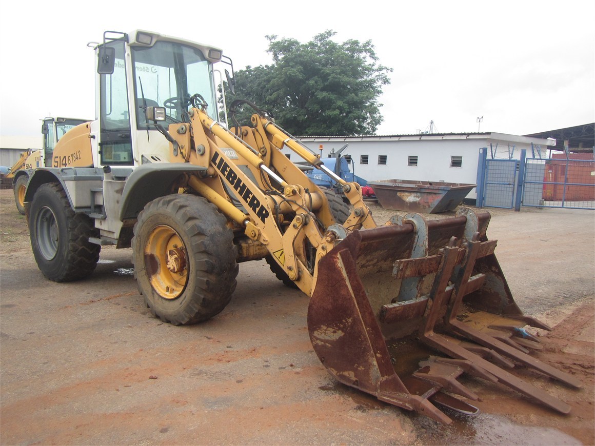 B-7842 EM Tool Carrier L514 1.4m³ & Fork