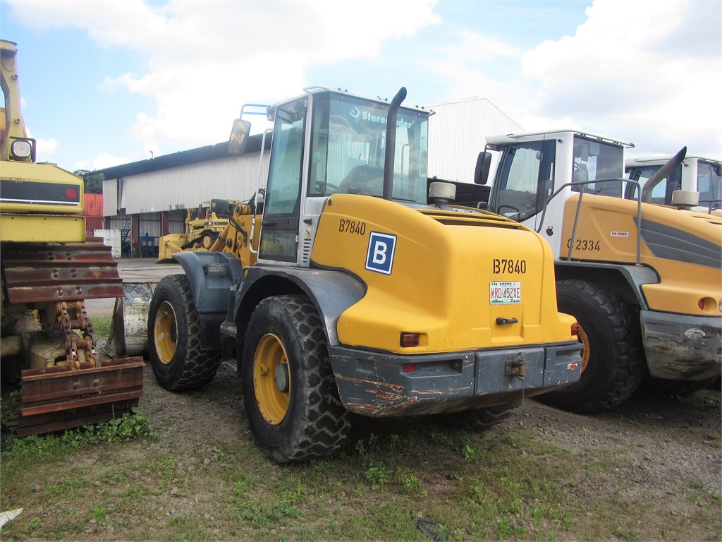 B-7840 EM Tool Carrier L514 1.4m³ & Fork B-7840 EM Tool Carrier L514 1.4m³ & Fork
