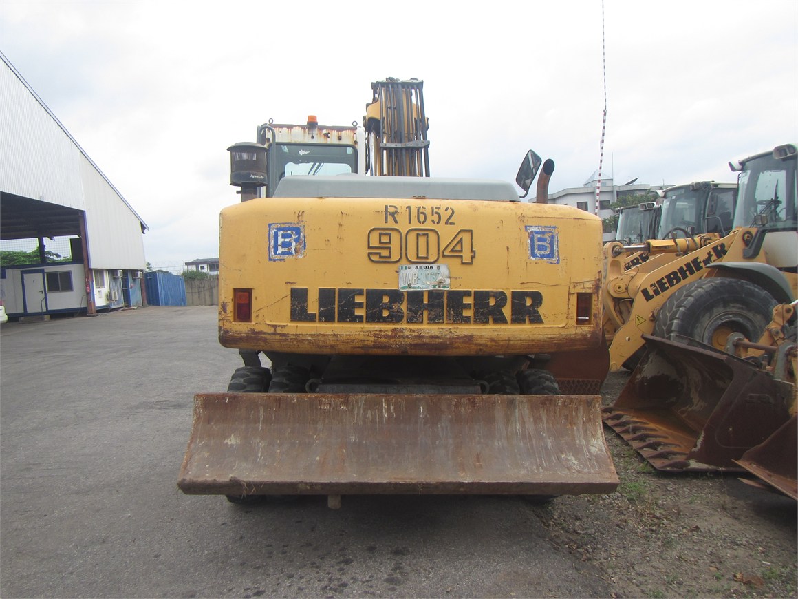 R-1652 EM Wheel Excavator A904C 1.1m³