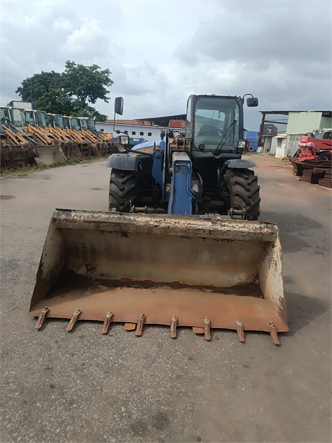 B-7351 RT Telescopic Forklift 535-95