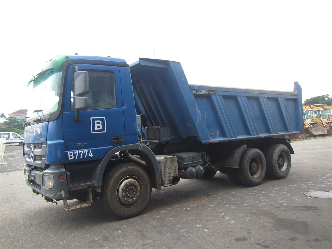 B-7774 Truck Rear Tipper 14m³ 3331 6x4