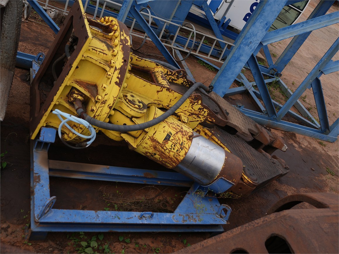 C-2767 Pulverizer Jaw Set CC6000U 58 - 85to.