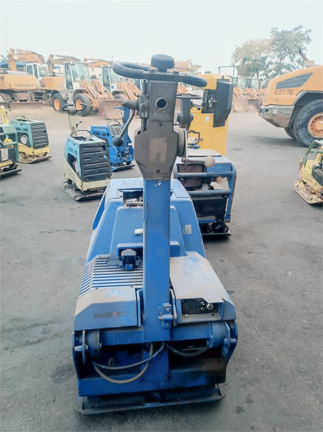 C-2807 EM Vibrating Plate Compactor 680kg APH100-20