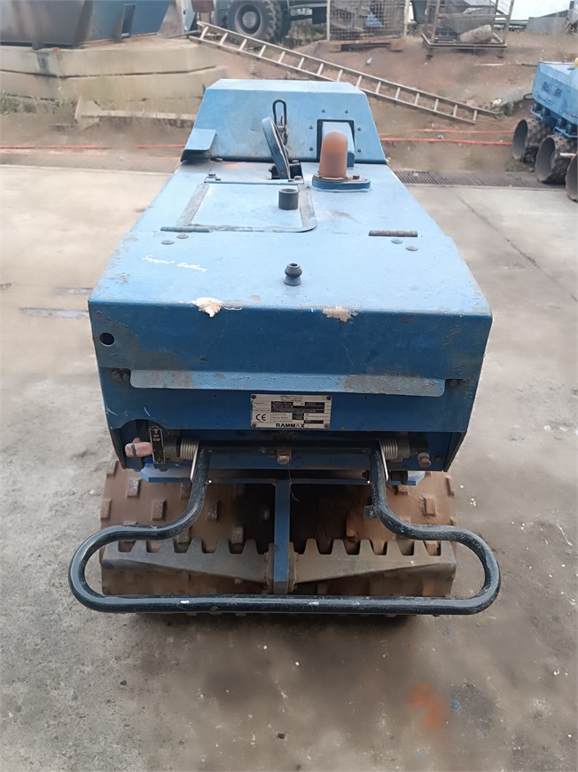 C-2602 EM Handguided Tandem Trench Roller 1,5to. RW1515