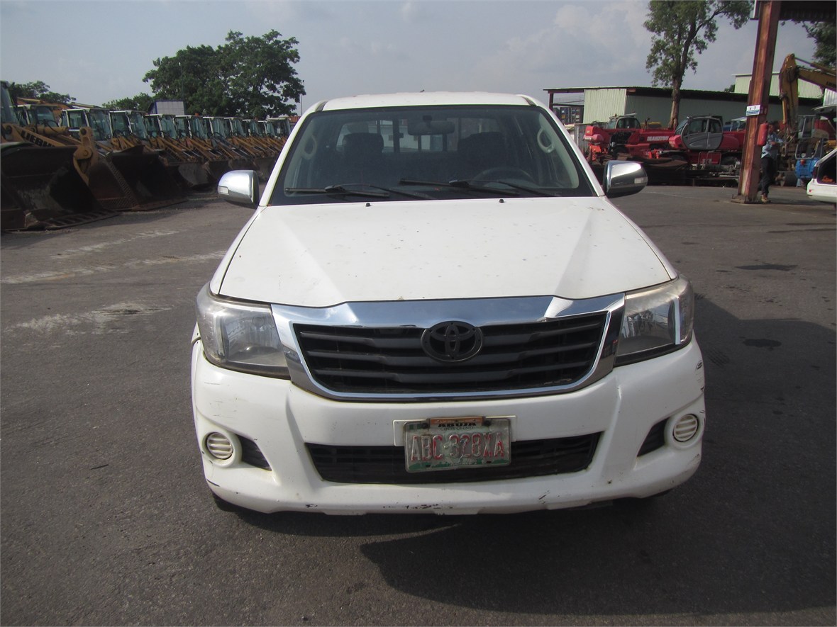 U-4864 Pick-Up Hilux 2,5D