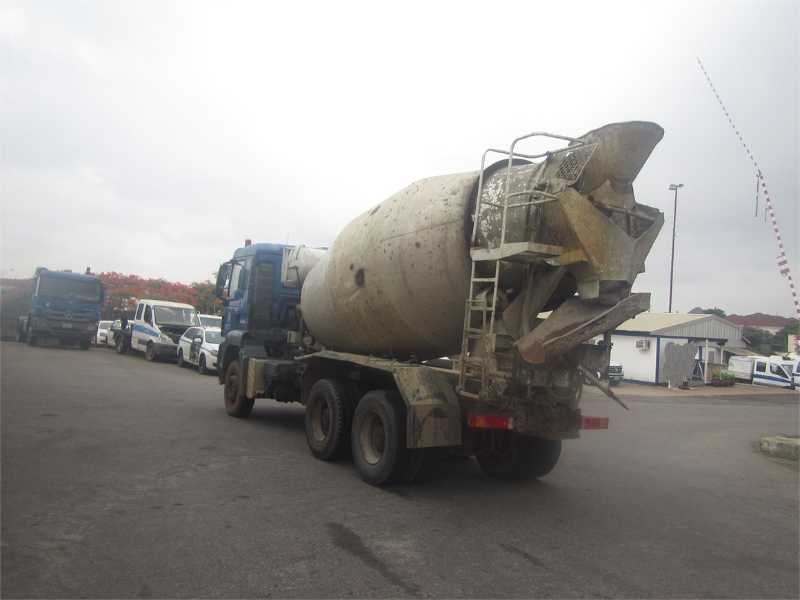 B-8177 Truck Concrete Transport Drum Mixer 9m³ 33.360 6x4